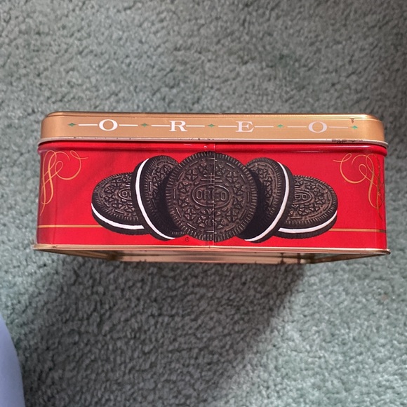 Vintage 1994 Oreo Cookie Tin Holiday - Unlock The Magic 🎅🎄 - Picture 5 of 9